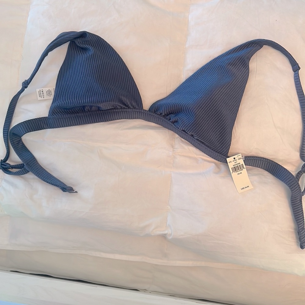 Aerie ribbed triangle top. Medium